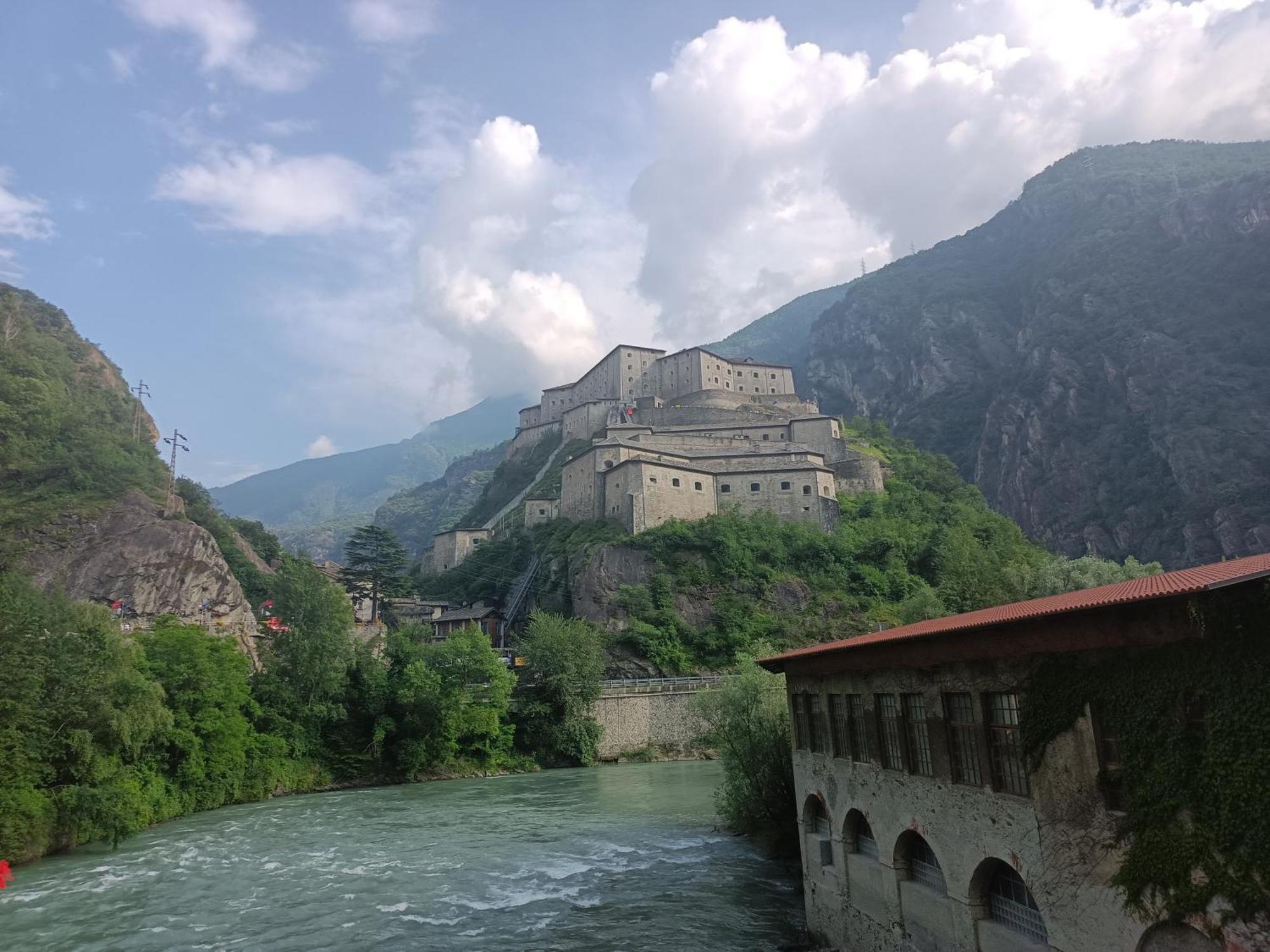 Casa Ciuca Hostel Bard Kültér fotó